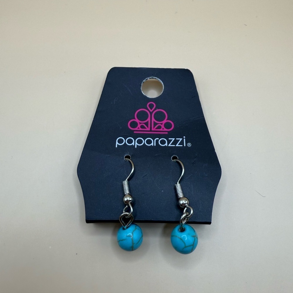 Paparazzi Turquoise Cracked Stone Silver Earrings Set NWT